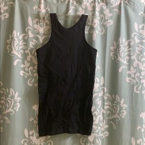 COPY - Lululemon Swiftly High Neck Tank
